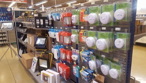 Sähkötarvikemyymälä
